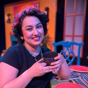 Meet your Posher, Azra